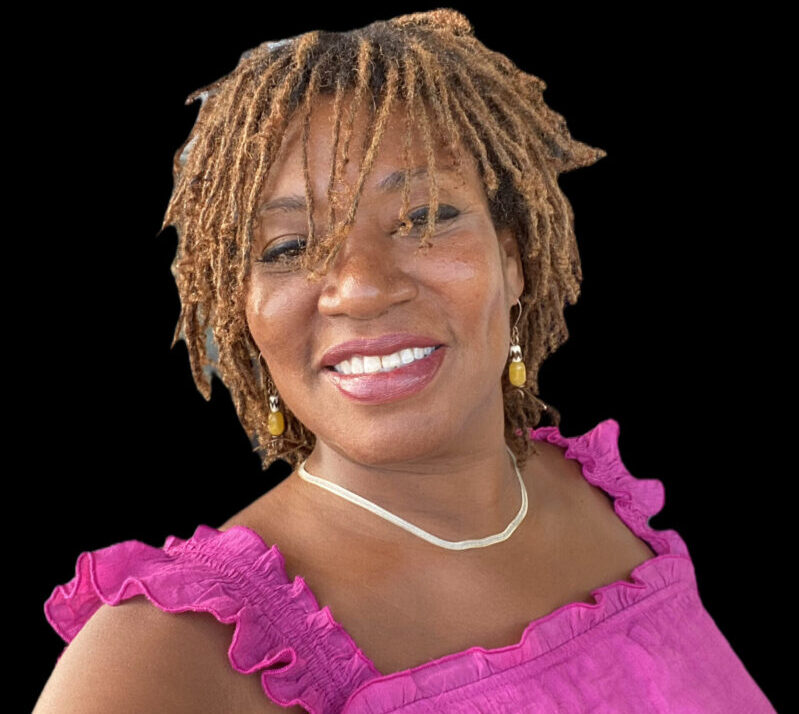 Headshot of Leslie Scott